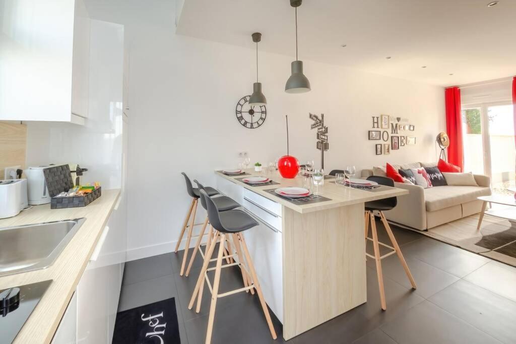 New York House Apartment Villejust Екстериор снимка