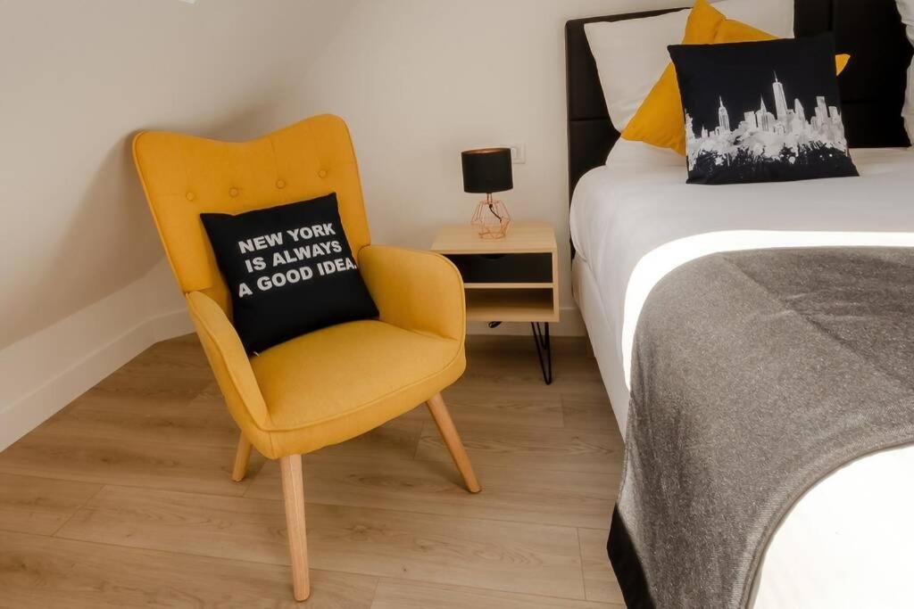 New York House Apartment Villejust Екстериор снимка