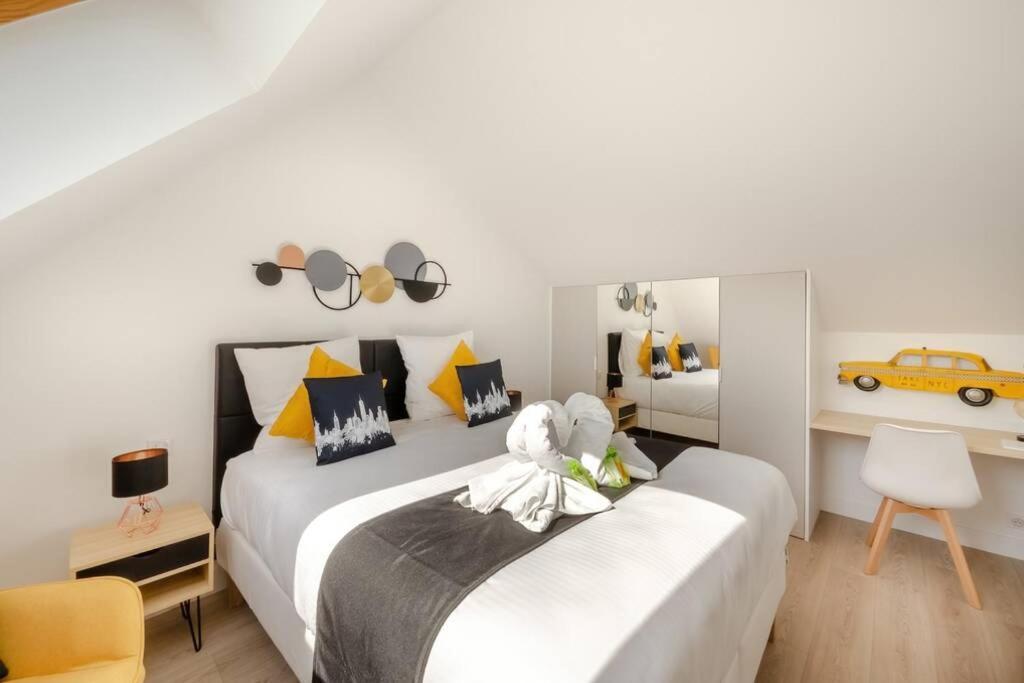 New York House Apartment Villejust Екстериор снимка
