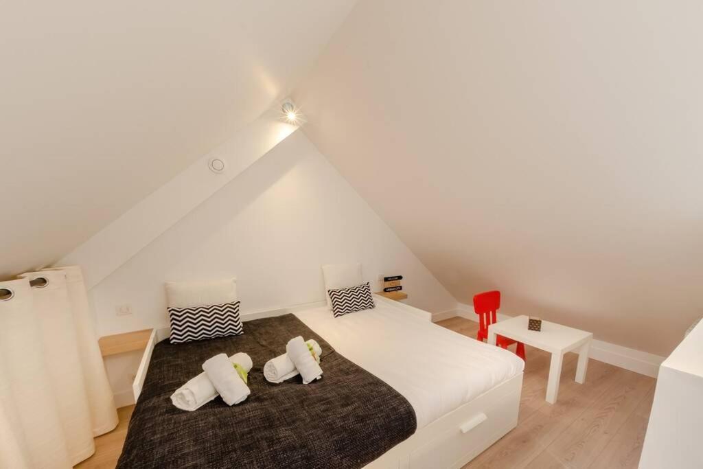 New York House Apartment Villejust Екстериор снимка